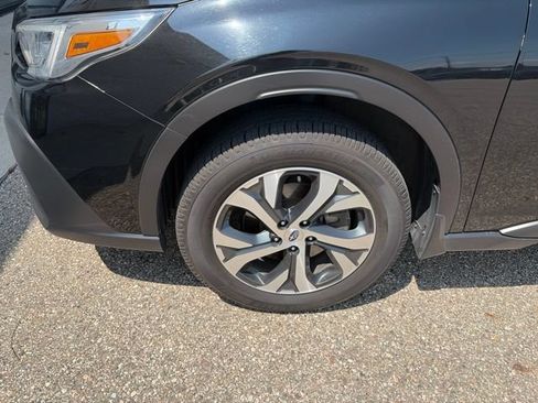 Used 2022 Subaru Outback Limited AWD/4WD image 6