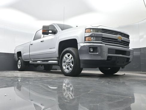 Used 2015 Chevrolet Silverado 2500 LT w/ LT Convenience Package AWD/4WD image 34