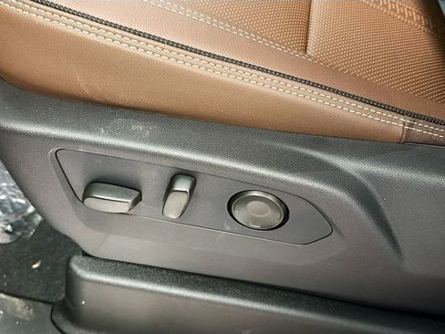 New 2026 Chevrolet Suburban High Country w/ Sun And Tow Package image 24