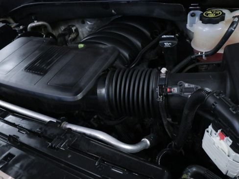 Used 2022 Chevrolet Silverado 1500 ZR2 w/ Technology Package AWD/4WD image 9