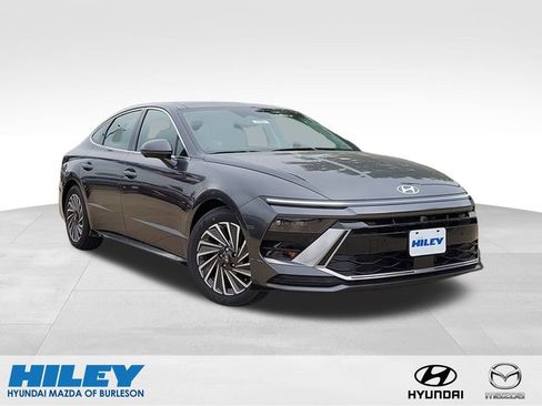 Used 2025 Hyundai Sonata Limited image 1