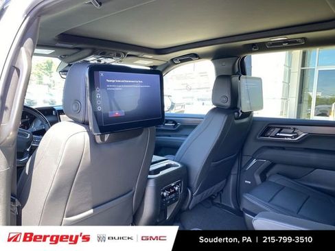 New 2026 GMC Yukon XL Denali w/ Denali Reserve Package AWD/4WD image 24