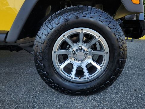 Used 2004 Jeep Wrangler X w/ Wheel Plus Group AWD/4WD image 9