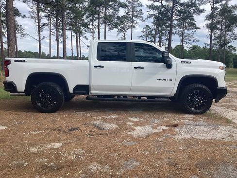New 2026 Chevrolet Silverado 2500 LT w/ Trail Boss Package AWD/4WD image 5