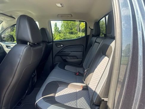 Used 2019 Chevrolet Colorado Z71 AWD/4WD image 14