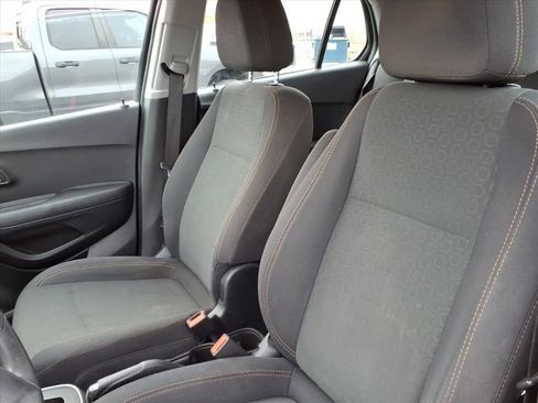 Used 2019 Chevrolet Trax LS w/ LPO, Cargo Package image 16