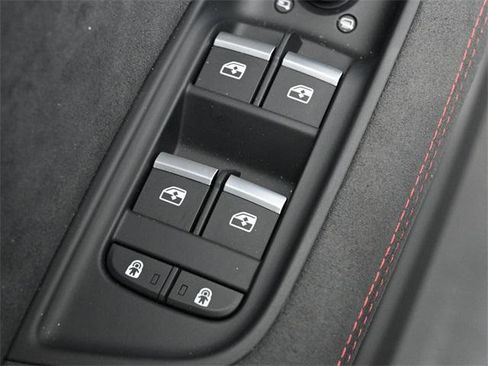 Used 2025 Audi RS Q8 performance image 13