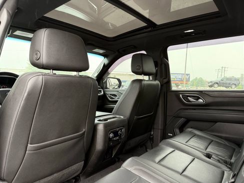 Used 2021 Chevrolet Suburban Z71 AWD/4WD image 22