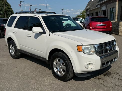 Used 2010 Ford Escape Limited FWD image 3