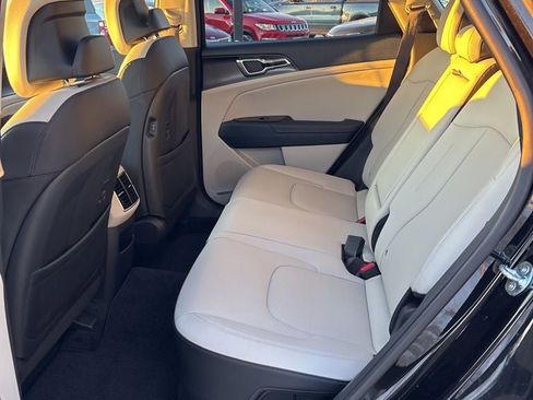 Used 2024 Kia Sportage EX w/ EX Premium Package image 21