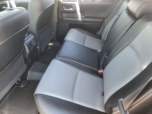 Used 2018 Toyota 4Runner SR5 Premium AWD/4WD image 22
