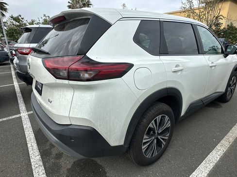 Certified 2023 Nissan Rogue SV image 5