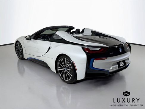 Used 2019 BMW i8 Roadster AWD/4WD image 8