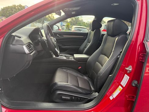 Used 2018 Honda Accord Sport image 11