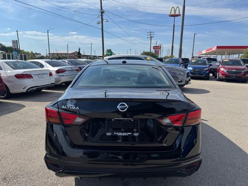 Used 2020 Nissan Altima 2.5 S FWD image 6