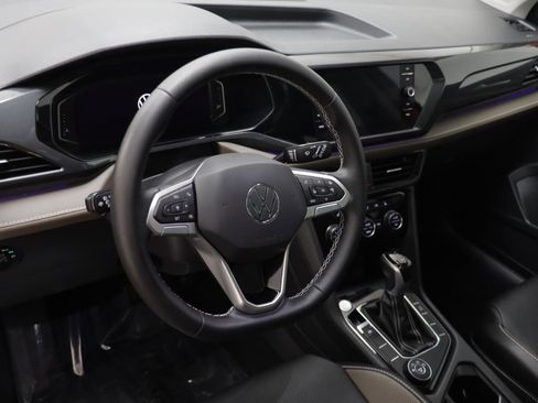 Used 2023 Volkswagen Taos SEL image 6