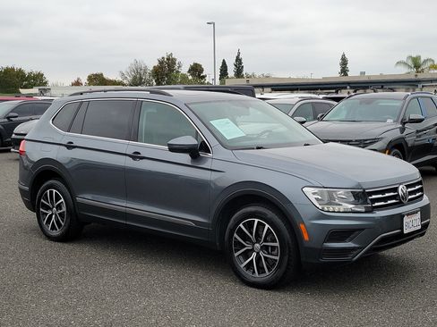 Used 2021 Volkswagen Tiguan SE AWD/4WD image 27