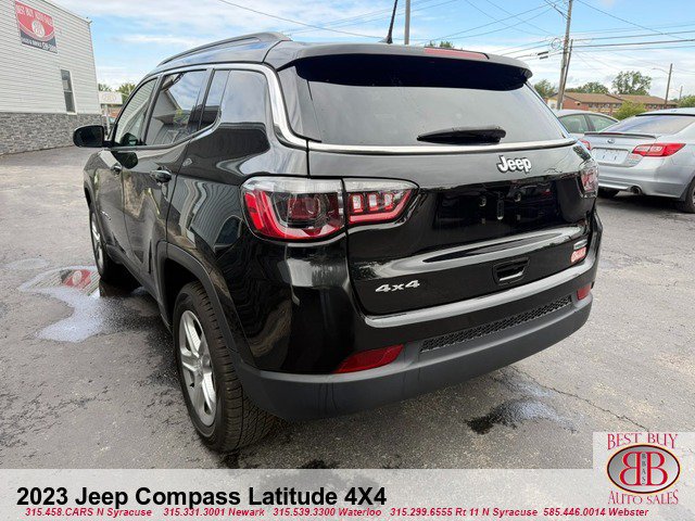 Used 2023 Jeep Compass Latitude AWD/4WD image 5