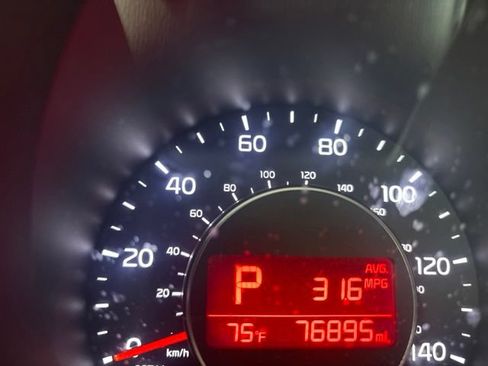 Used 2018 Kia Soul FWD image 10