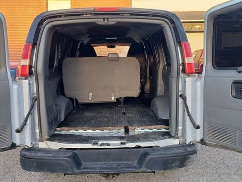 Used 2012 Chevrolet Express 1500 LS image 8