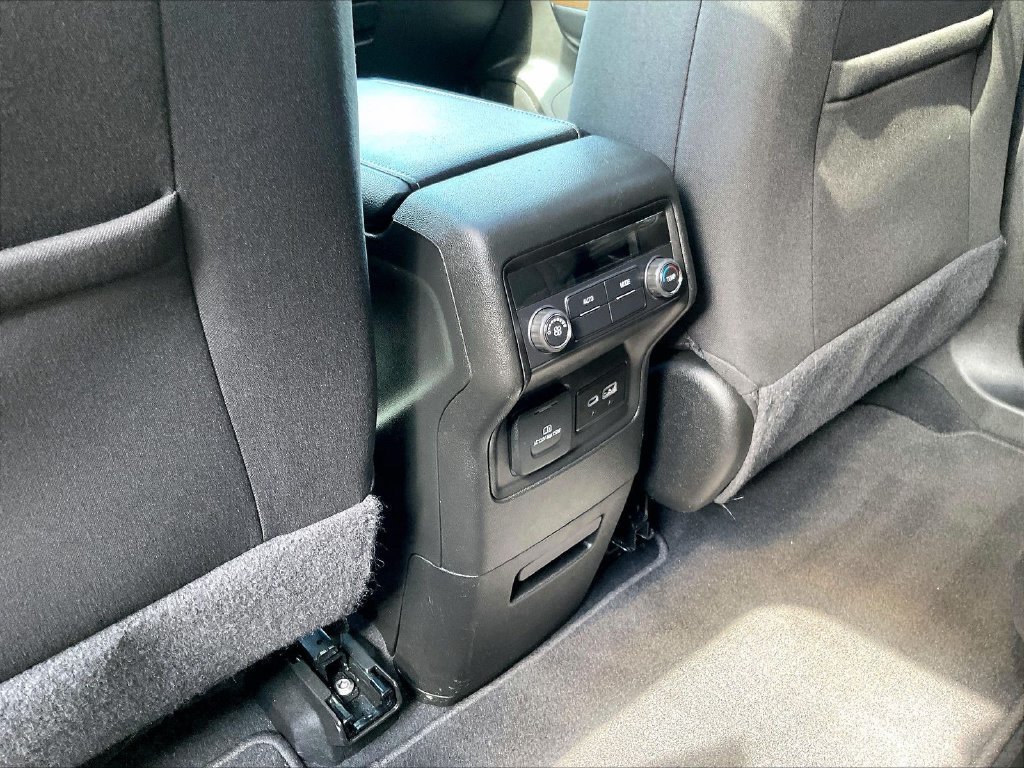 Used 2023 GMC Acadia SLE w/ Driver Convenience Package AWD/4WD image 29