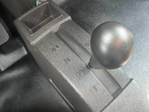 Used 2013 Chevrolet Silverado 2500 W/T AWD/4WD image 17