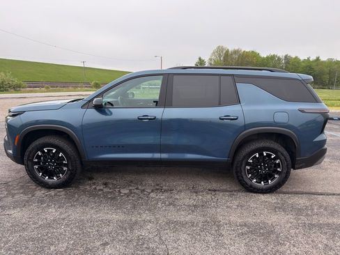 Used 2024 Chevrolet Traverse Z71 AWD/4WD image 11