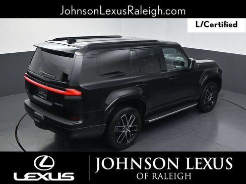 Used 2024 Lexus GX 550 w/ Accessory Package (Z1) AWD/4WD image 28