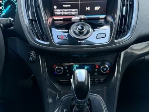 Used 2014 Ford Escape Titanium w/ Equipment Group 401A image 23