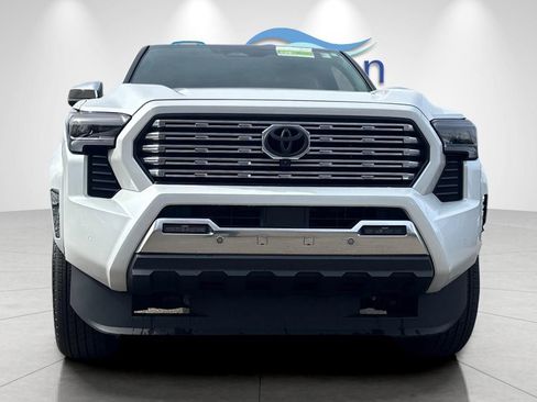 Used 2024 Toyota Tacoma Limited w/ Limited Package (LT) image 8