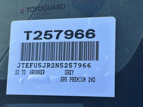 Certified 2022 Toyota 4Runner SR5 Premium w/ Moonroof Package image 15