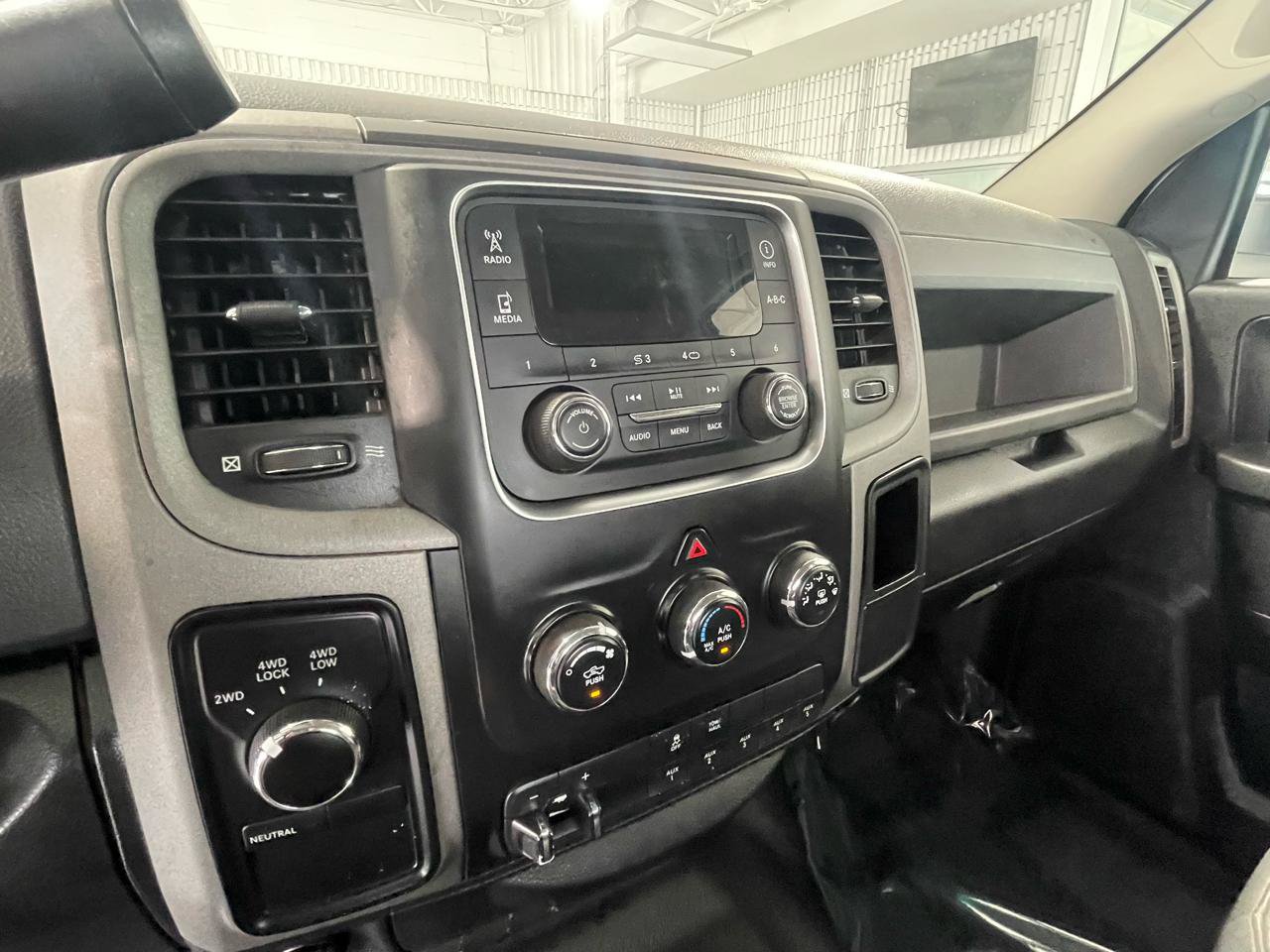 Used 2017 RAM 2500 Tradesman w/ Snow Chief Group AWD/4WD image 39