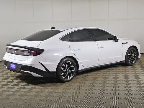 Used 2025 Hyundai Sonata SEL AWD/4WD image 9
