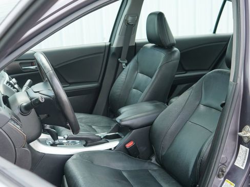 Used 2015 Honda Accord EX-L image 10