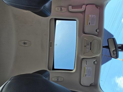 Used 2012 Ford Focus SEL image 36