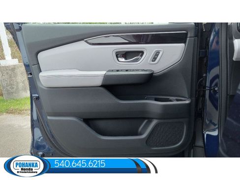 New 2025 Honda Pilot EX-L image 25