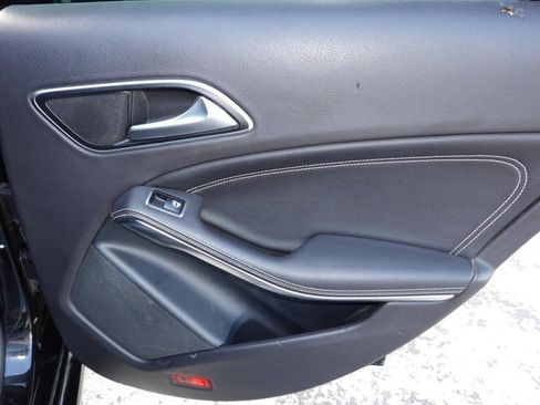 Used 2015 Mercedes-Benz CLA 250 4MATIC image 24
