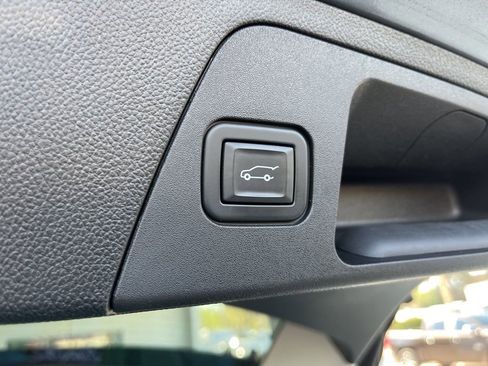 Used 2020 Buick Envision Premium w/ LPO, Cargo Package image 21