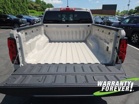 New 2026 Chevrolet Colorado Trail Boss AWD/4WD image 17