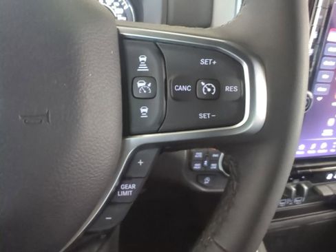 Used 2025 RAM 1500 Big Horn AWD/4WD image 26