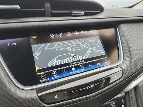 Used 2018 Cadillac XT5 Premium Luxury AWD/4WD image 5