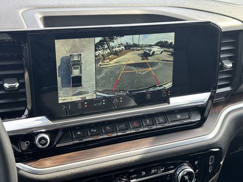 Used 2025 GMC Sierra 1500 SLT w/ SLT Premium Plus Package image 25