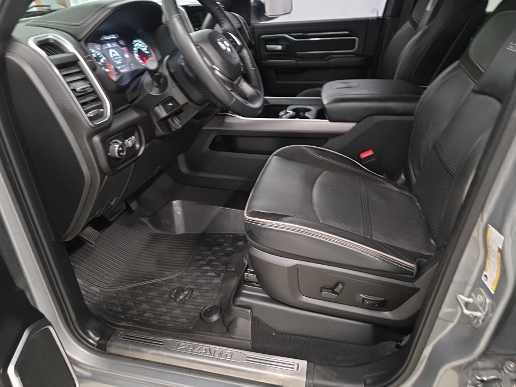 Used 2022 RAM 3500 Laramie AWD/4WD image 15