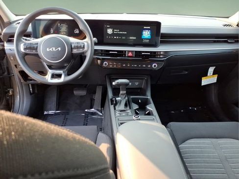Used 2025 Kia K5 LXS FWD image 13