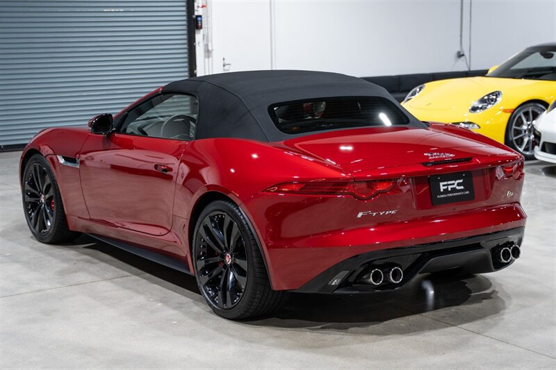Used 2015 Jaguar F-TYPE S RWD image 12