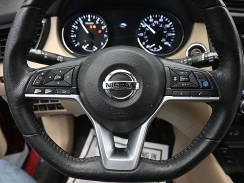 Used 2020 Nissan Rogue SL image 15