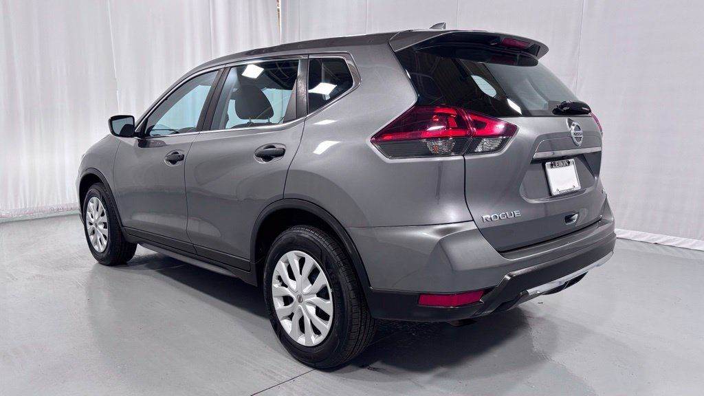 Used 2018 Nissan Rogue S AWD/4WD image 8