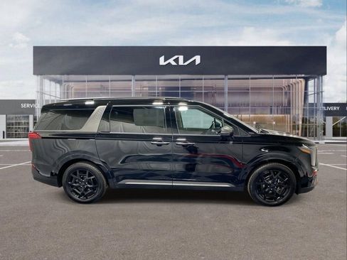 New 2026 Kia Carnival SX image 8