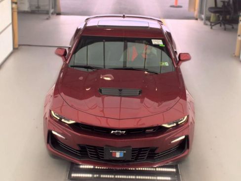 Used 2022 Chevrolet Camaro SS RWD image 5