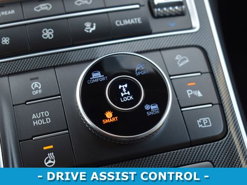 Used 2021 Hyundai Santa Fe Limited image 16